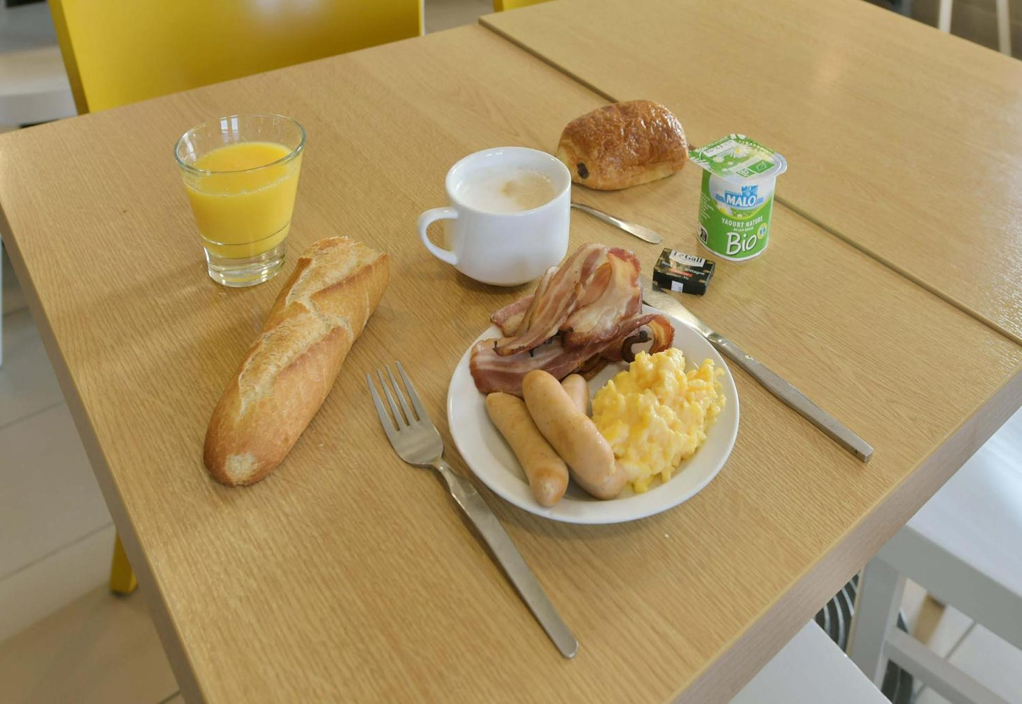 B&B Hotel Le Mans Nord 1 Saint-Saturnin  Eksteriør bilde